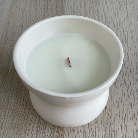 Mahogany Woods Scented candle • High Intensity • 8.8 oz - Picture 6 of 8